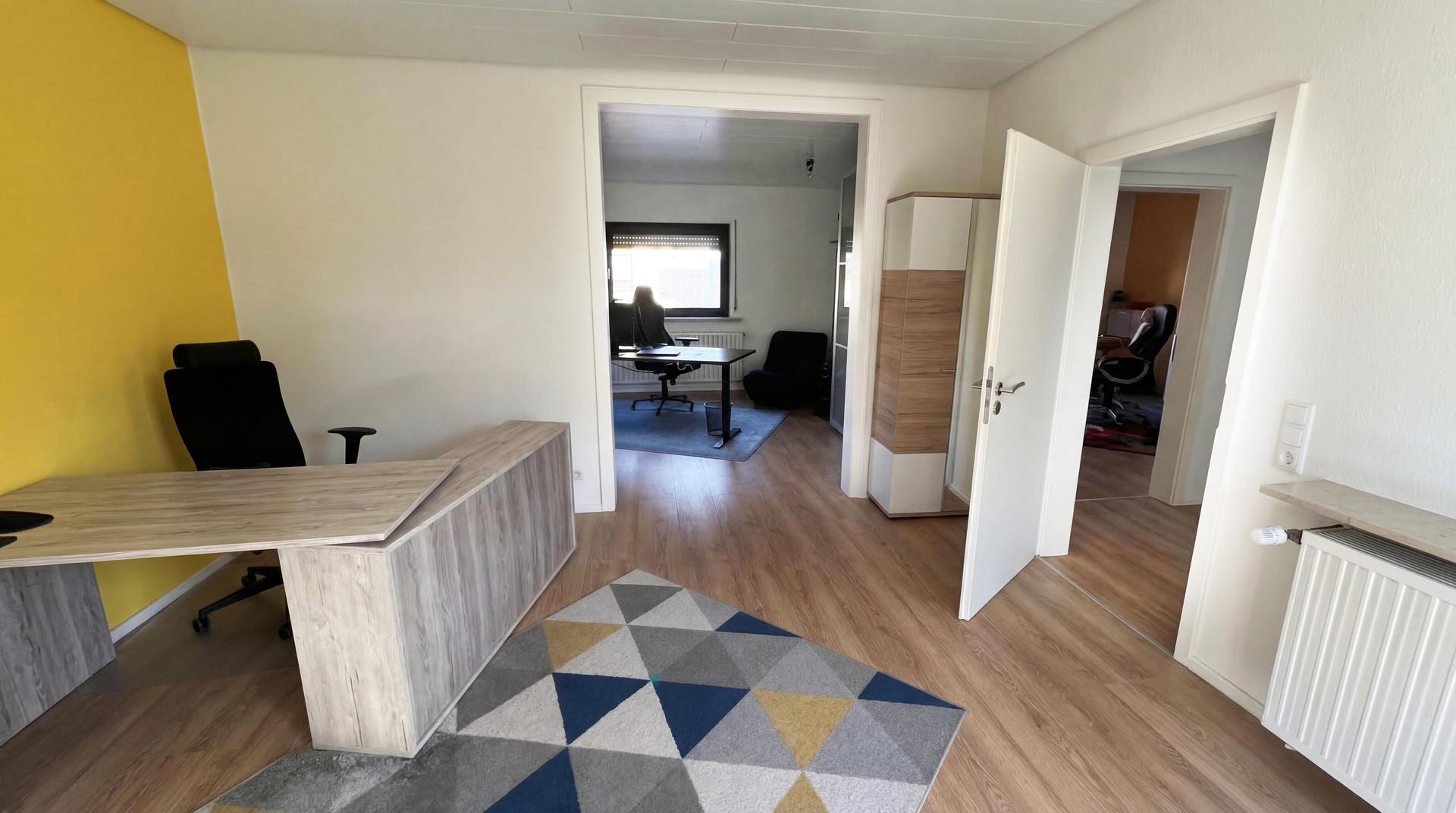 EG Zimmer mit Gartenzugang