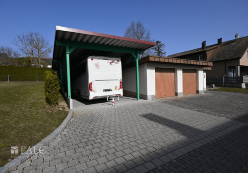 Außenansicht-Garage+Carport