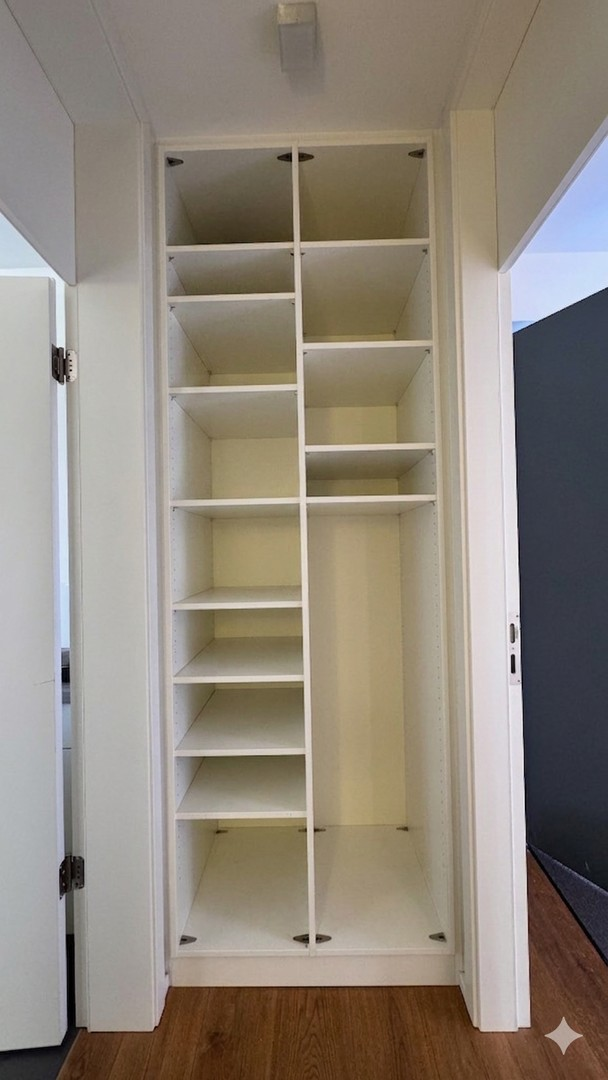 Einbauschrank bei Kellertreppe