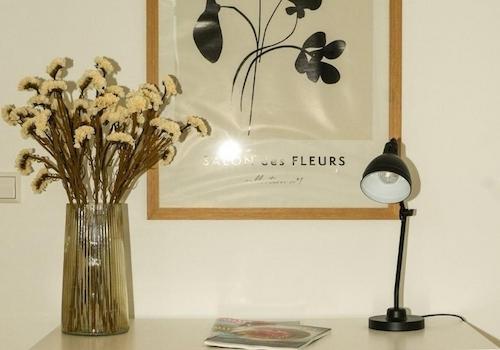 Detailbild Schreibtisch2