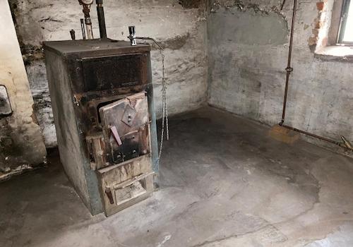 Festbrennstoffkessel