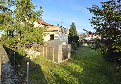 Garten und Gewächshaus