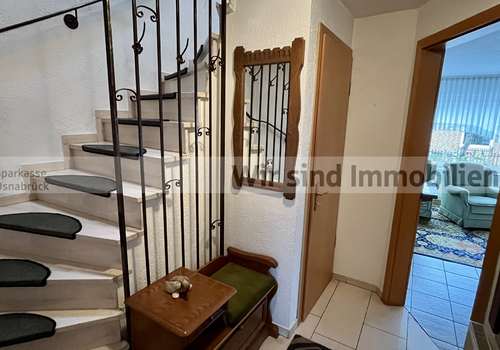 Flur und Treppenaufgang