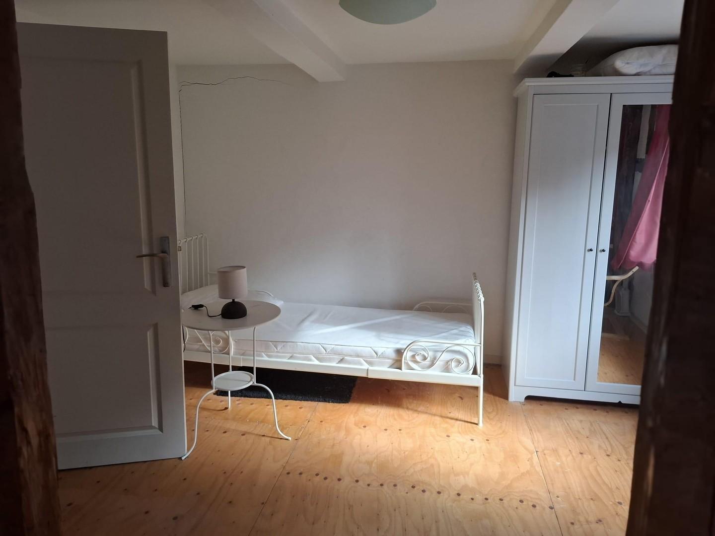 Schlafzimmer 2 