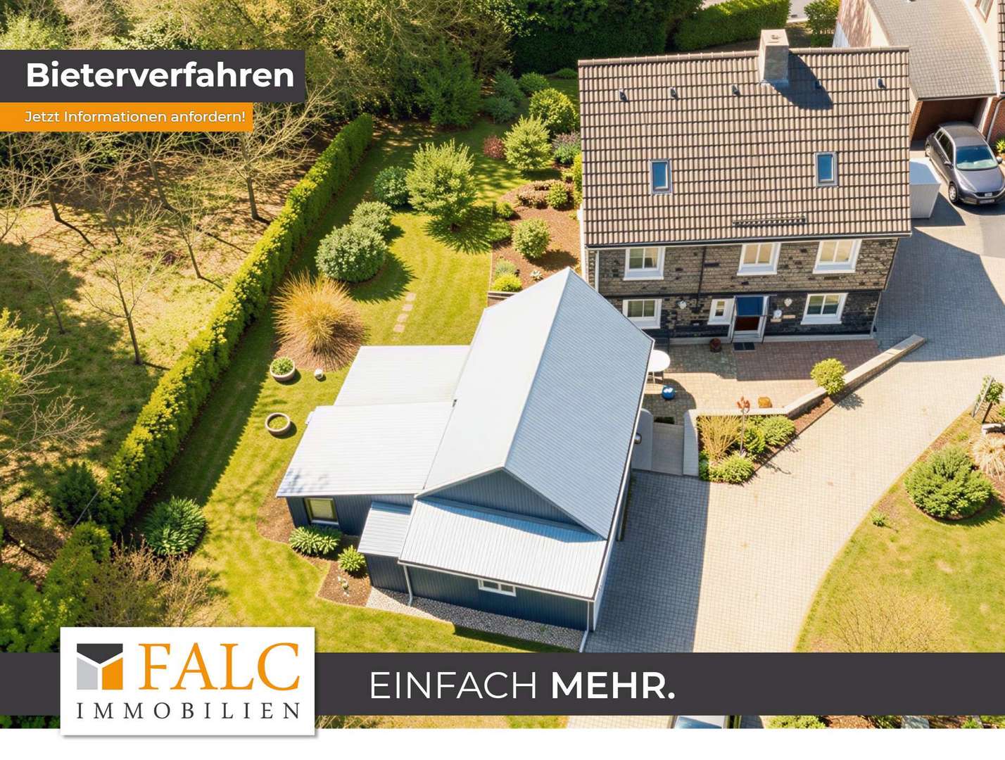 Drohnenaufnahme - (KI generiert)