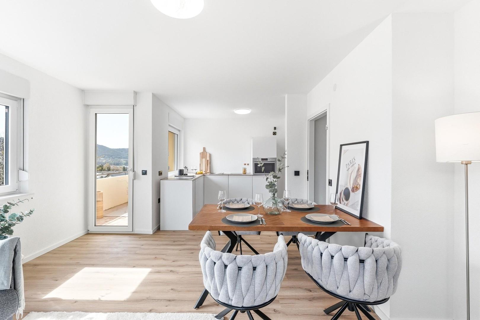 offenes Wohn- und Esszimmer