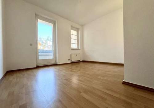 Schlafzimmer mit Balkonzugang