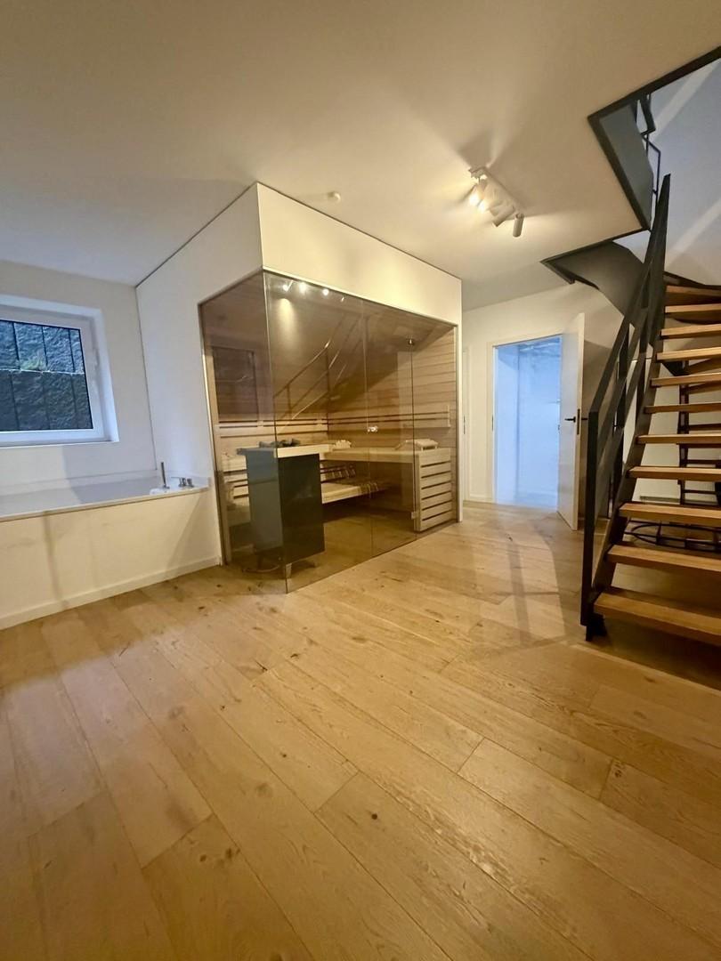 Spabereich mit Doppelbadewanne