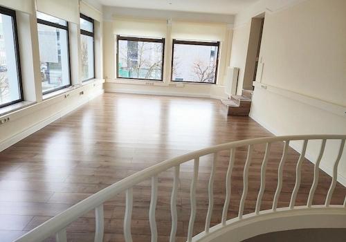 Wohnung / Büro 1. OG Raum 1