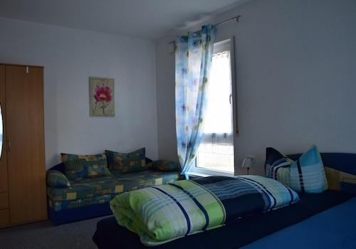 Ferienwhg. Wohn-und Schlafraum