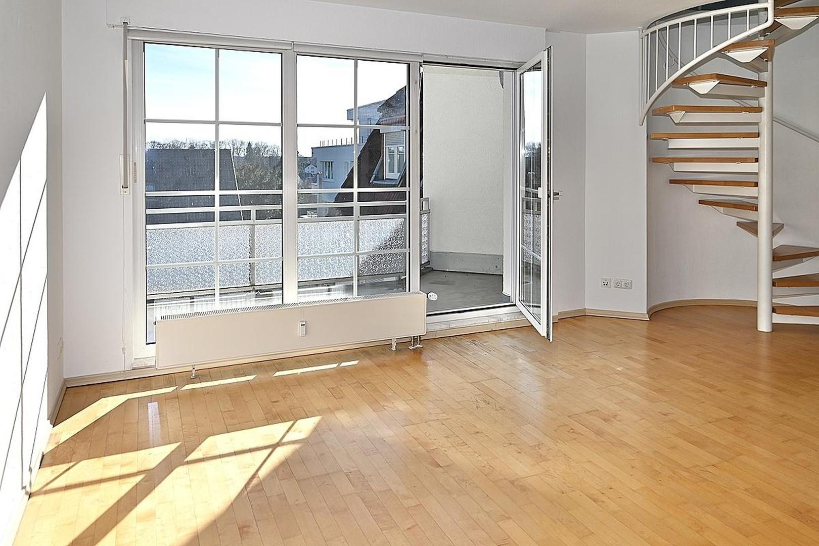 Wohnzimmer Zugang 2. Balkon