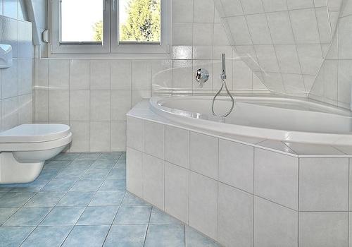 Badezimmer Eckbadewanne