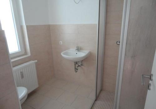 Gäste WC mit Dusche