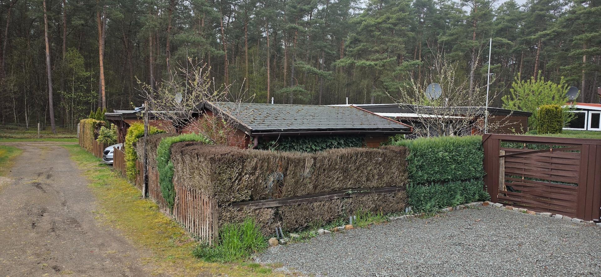 Gesamt von vorne rechts aus 1