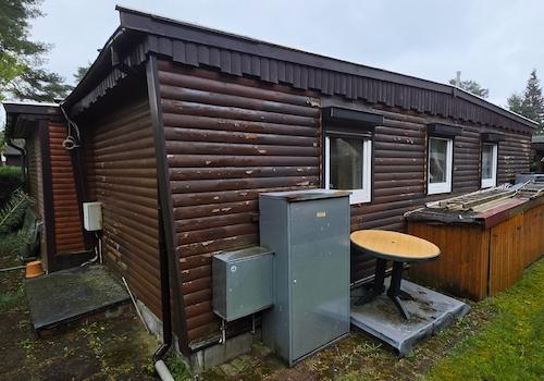 Rückansicht Mobilheim von hinten nach vorne