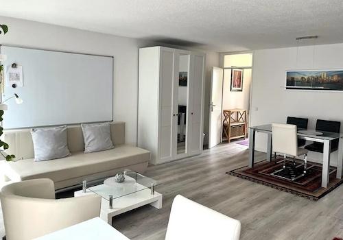 komplette Möblierung inklusive