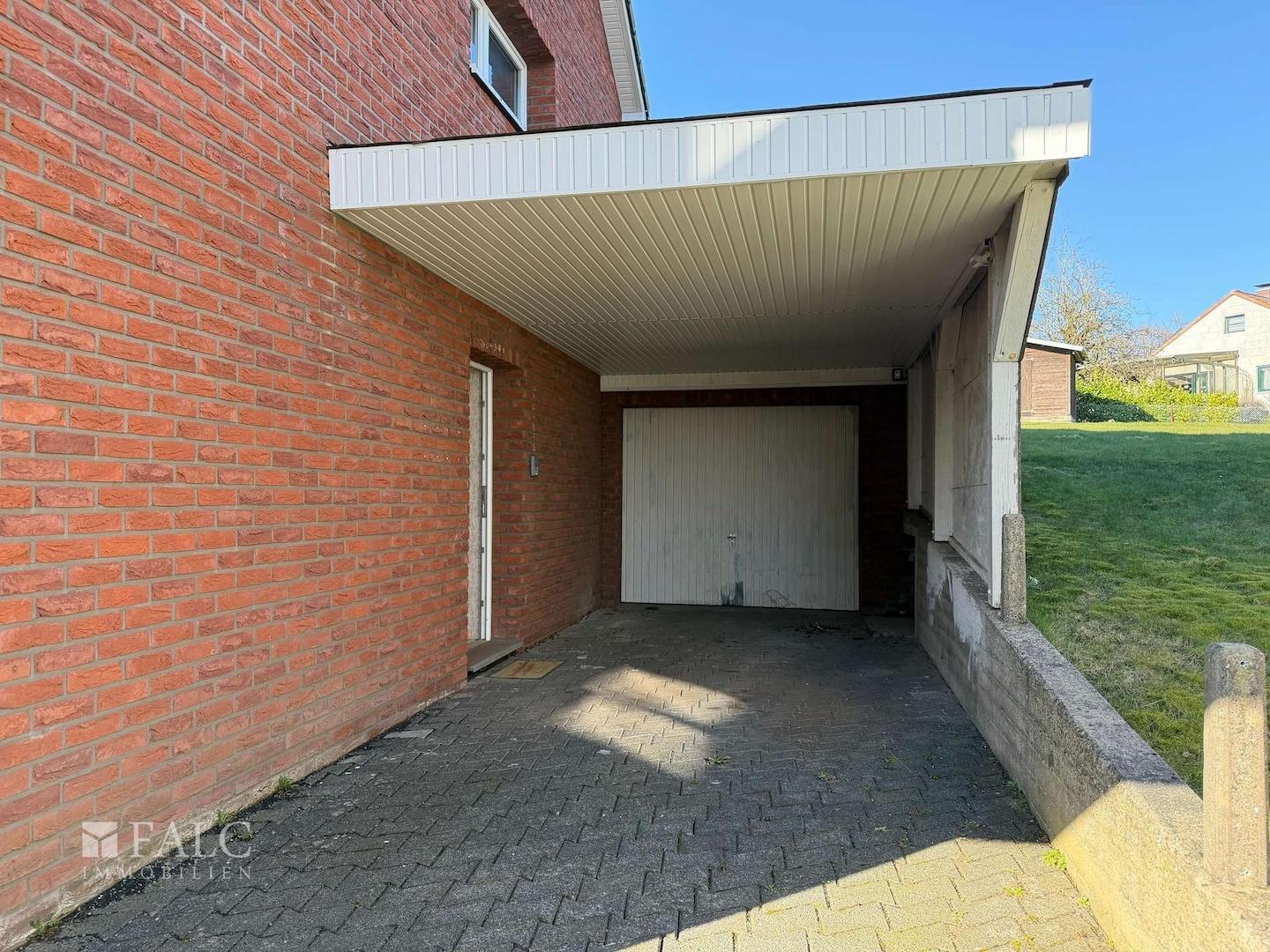 Carport u. Garage