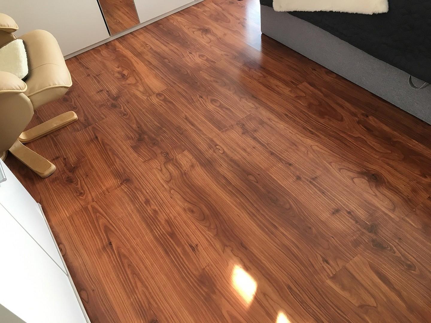 SZ-Laminatboden(Kirschoptik)