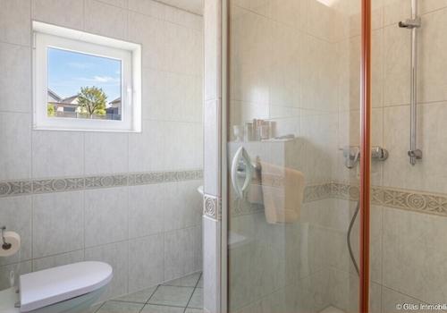 Gästebad mit Dusche