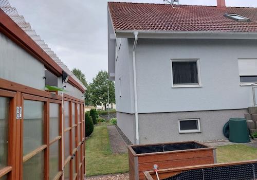 Hochbeeten mit Gewächshaus