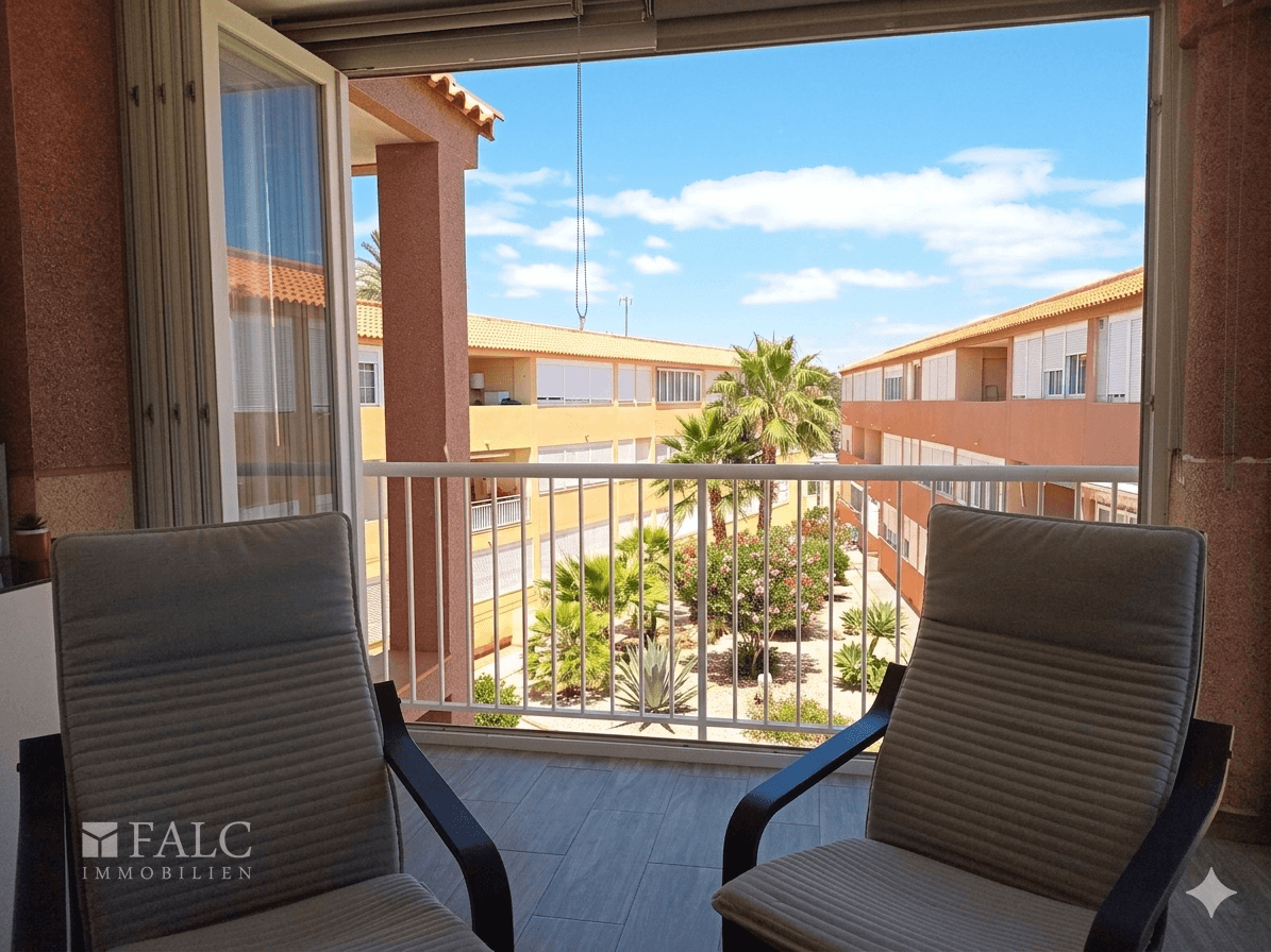 offene Frontseite - "Balkon" im Wohnzimmer