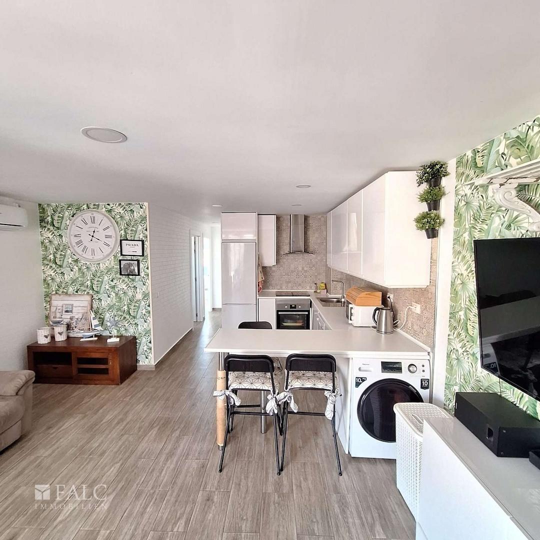 Offener Wohnbereich mit Küche