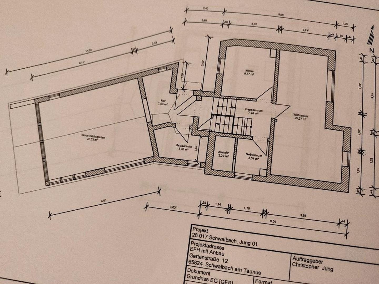 Erdgeschoß mit Anbau