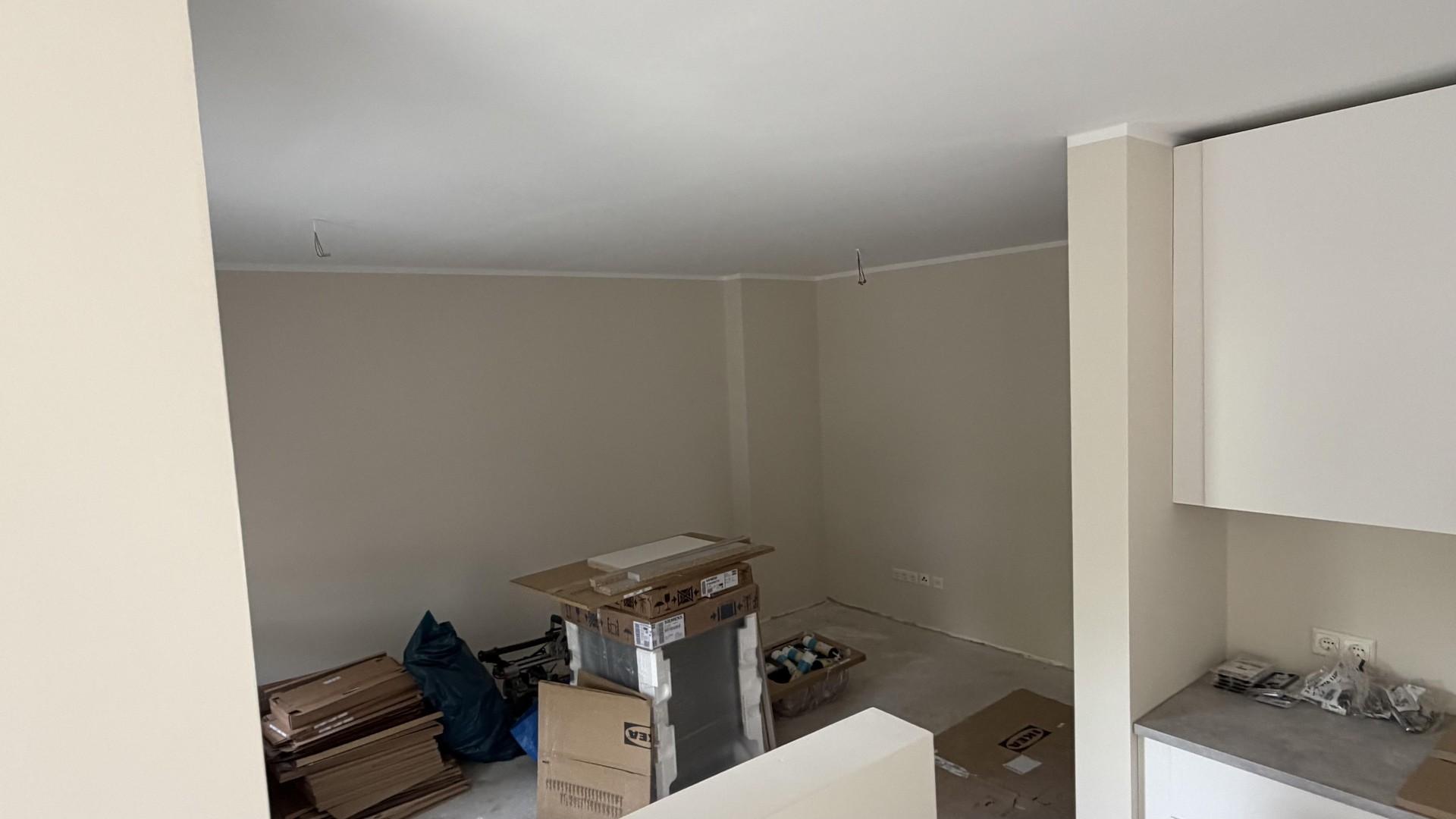 Blick in Wohnbereich von Küche