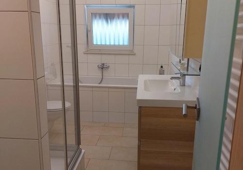 Badezimmer inkl. Badewanne