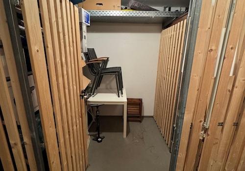 Kellerabteil mit Strom