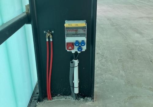 Verteiler an jeder Stütze