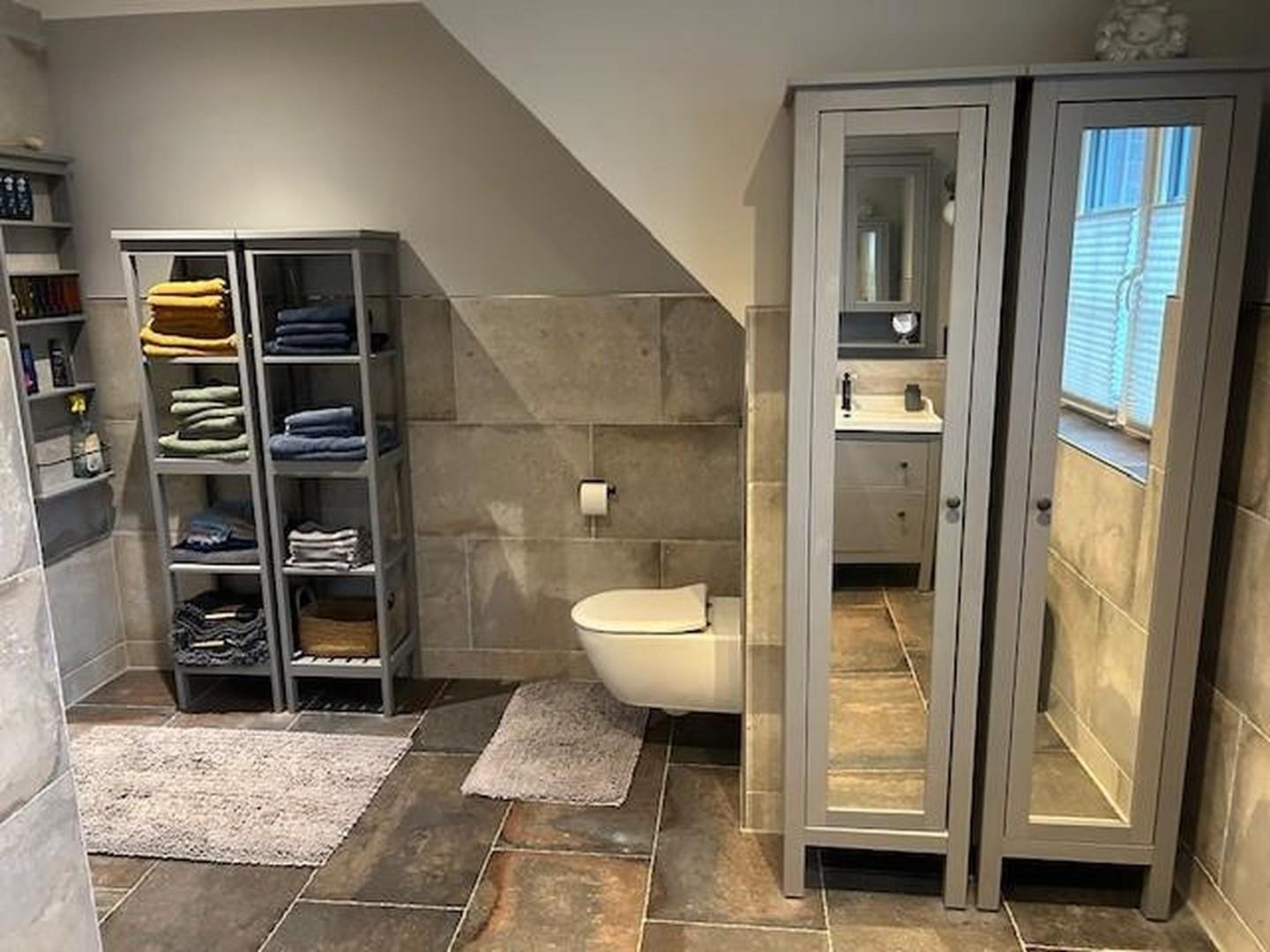 Badezimmer_OG_Haupthaus_2