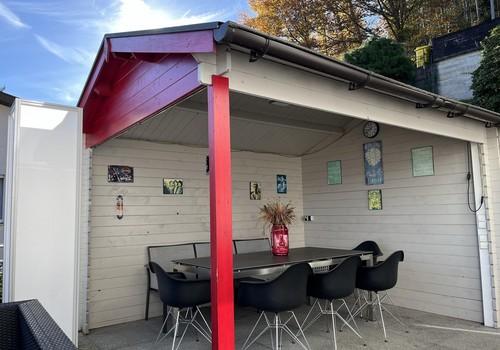 überdachter Freisitz 