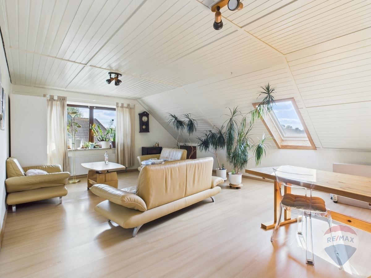 Wohnzimmer DG