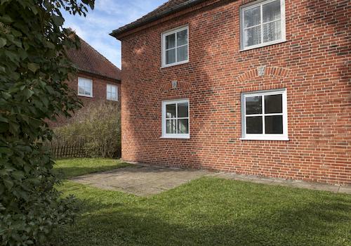 Friedrich-Ebert-Str. 48