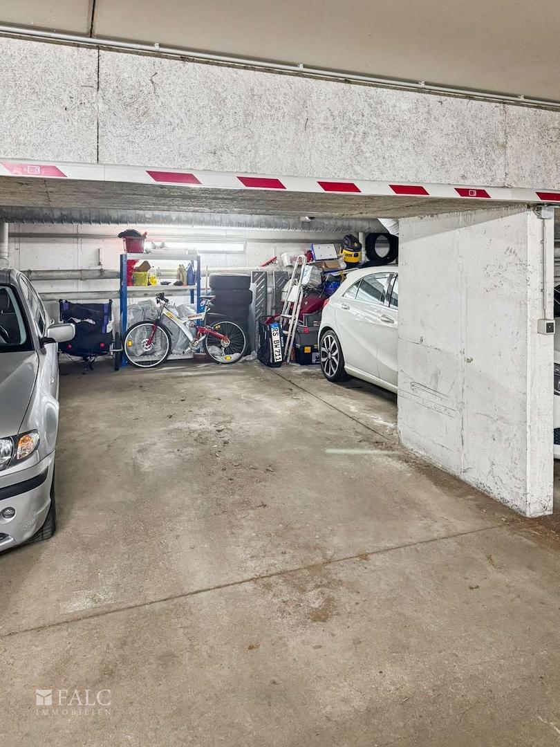 Tiefgaragenstellplatz