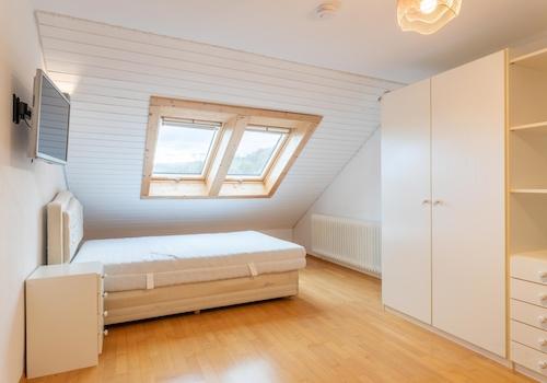 Whg neu - Schlafzimmer