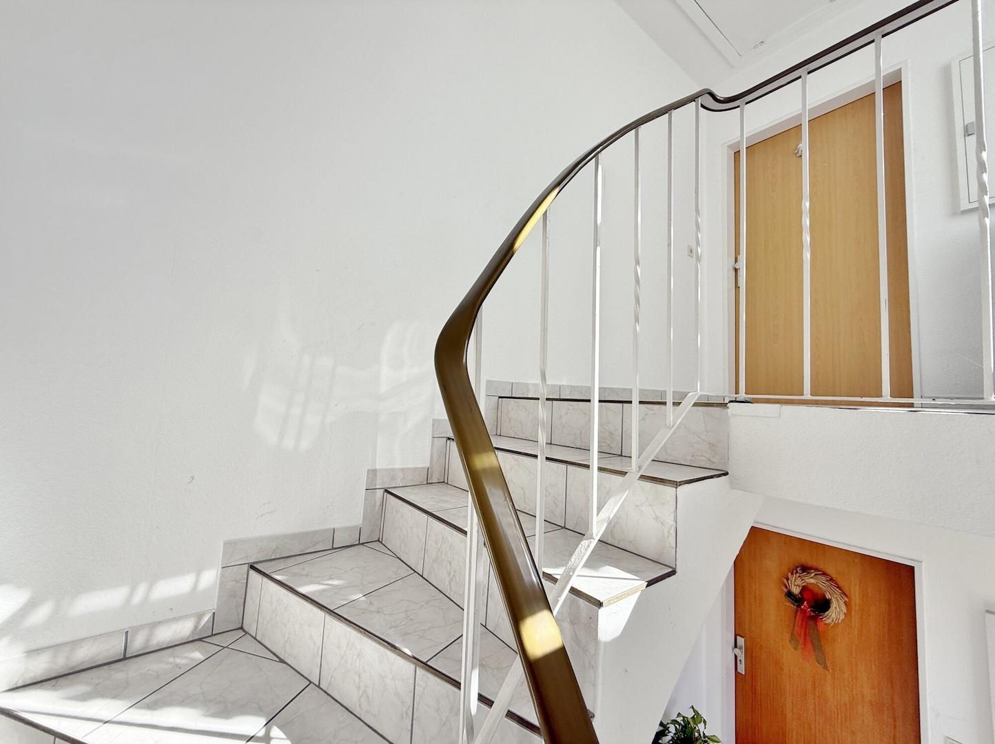 gepflegtes Treppenhaus