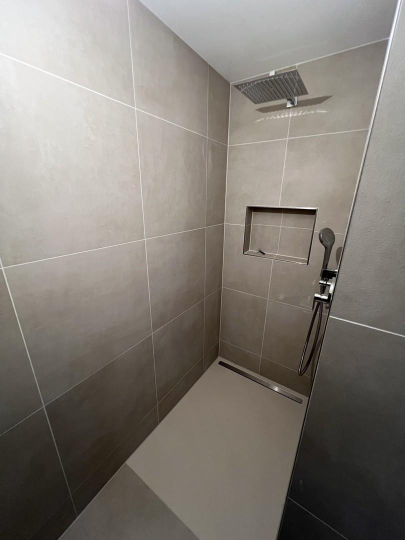 Ebenerdige Regendusche