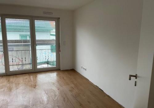 Schlafzimmer 1 mit Balkon