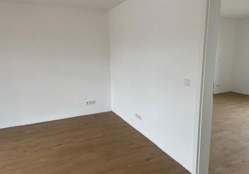 Schlafzimmer 1 mit Balkon