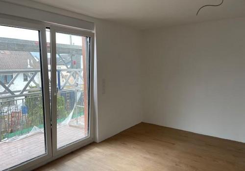 Wohnzimmer mit Südbalkon