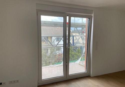 Wohnzimmer mit Südbalkon