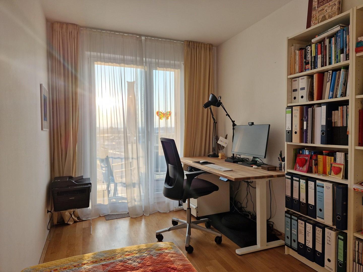 Arbeitszimmer / Kinderzimmer 2