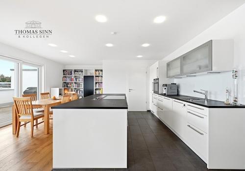 Offene Küche mit Essbereich