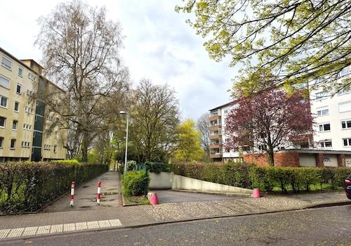 Einfahrt TG-Stellplatz