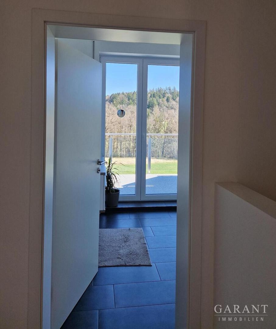 Zugang Bad und Balkon