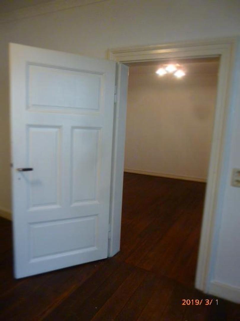 Durchgang mit Altbaucharme