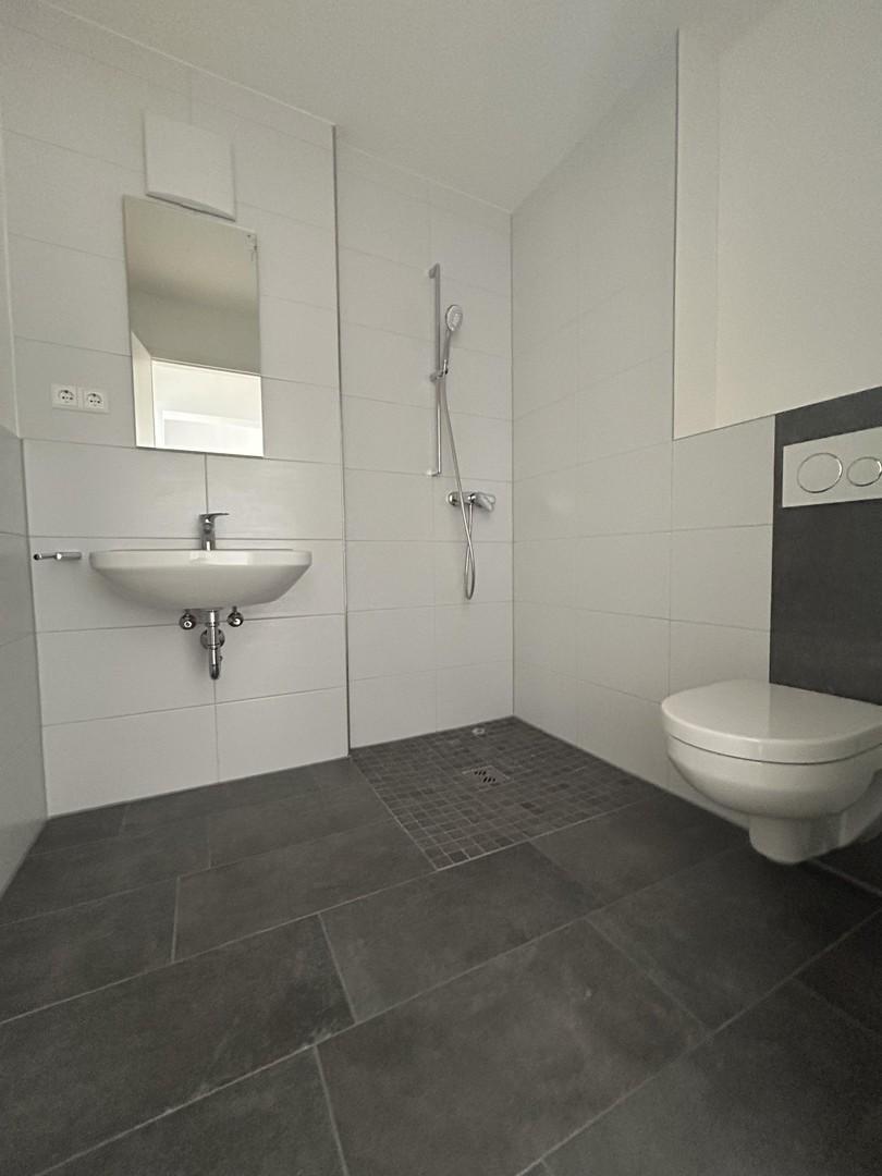 Badezimmer 2