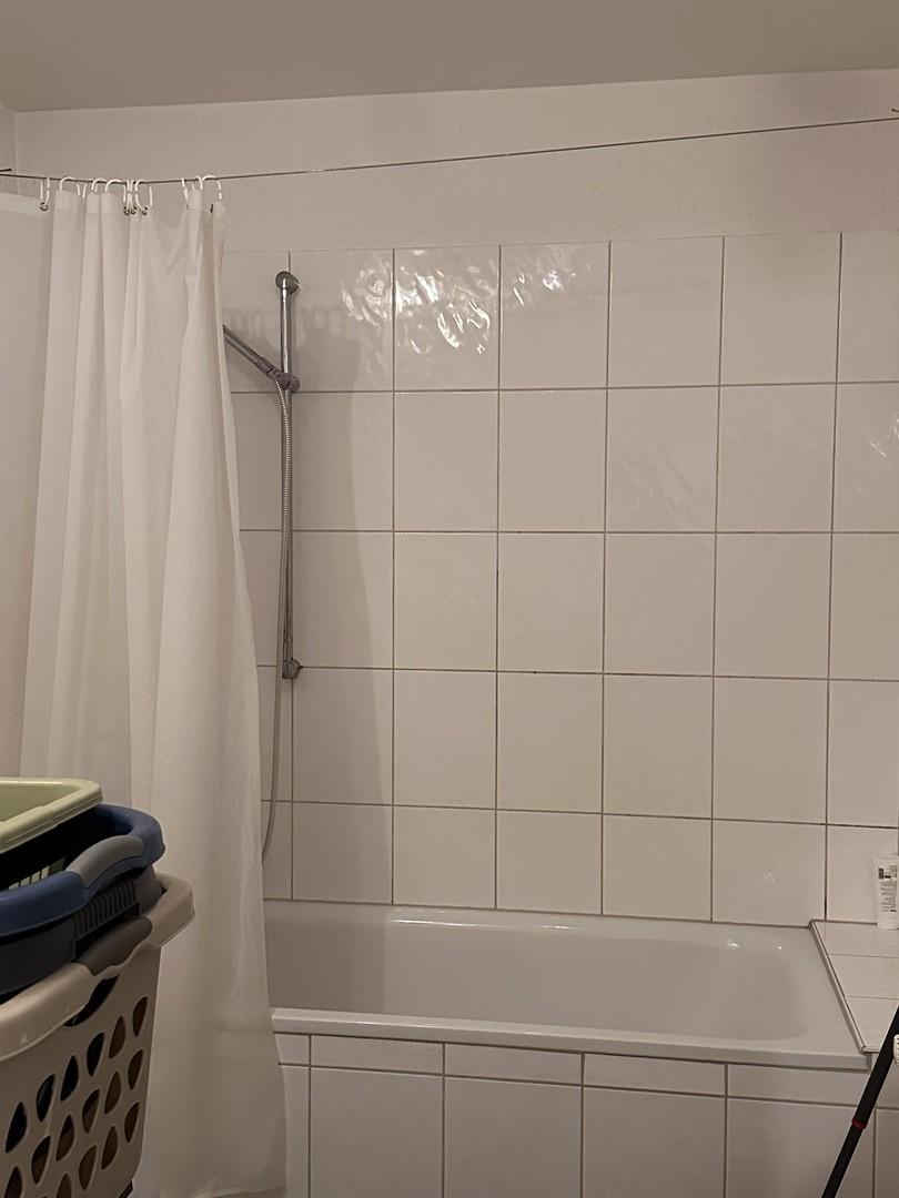 Badezimmer mit Badewanne